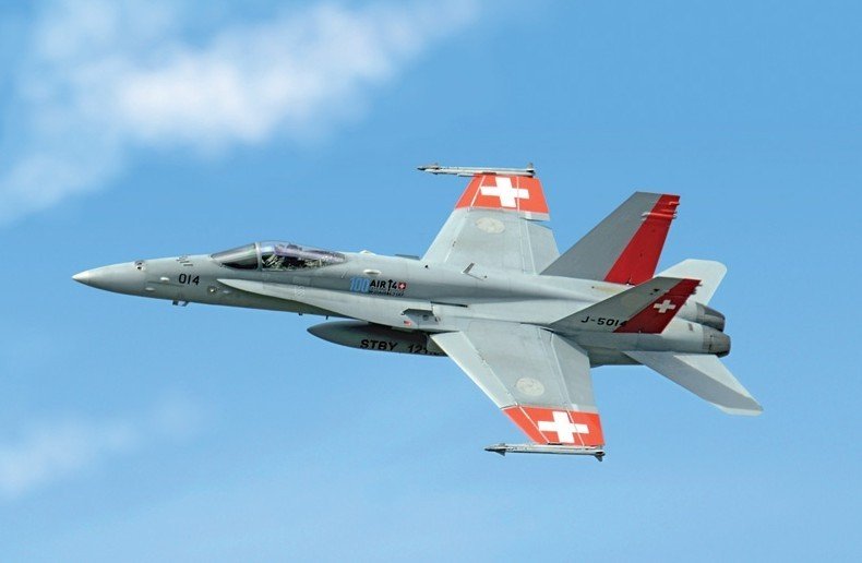 Italeri 1385 - 1/72 F/A-18 Hornet Swiss Air Force