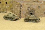 Italeri 7514 - 1/72 Sd.Kfz.161 Pz.Kpfw.Iv F1-F2 (2 Fast Assembly Models)