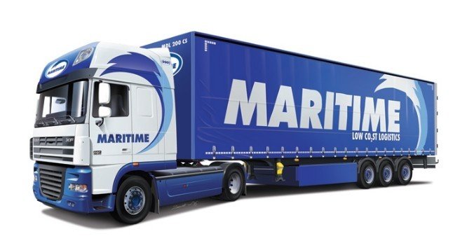 Italeri 3920 - 1/24 Scania R620 DAF XF105 with Trailer (Maritime Transport)