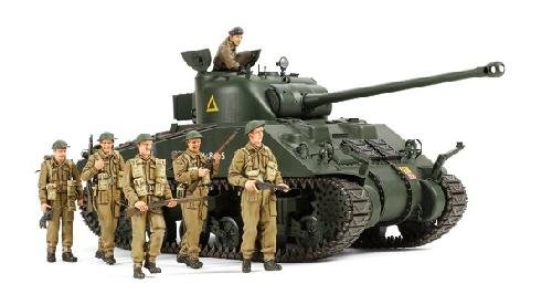 Tamiya 25174 - 1/35 British Tank Sherman VC Firefly (w/Figure 6pcs)