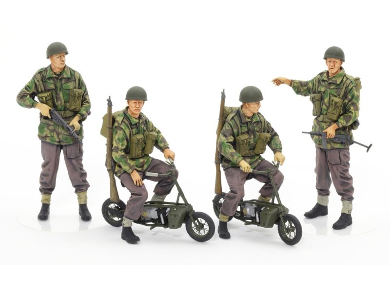 Tamiya 35337 - 1/35 British Army Airborne soldiers small motorcycle Set