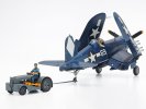 Tamiya 61085 - 1/48 Corsair F4U-1D w/Moto-Tug