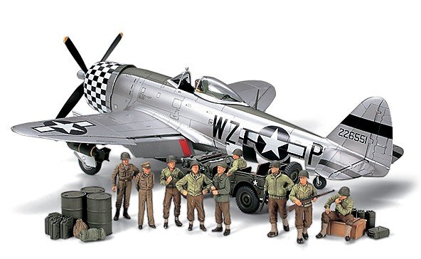 Tamiya 89754 - 1/48 WWII U.S. Infantry At Rest w/Republic P-47D Thunderbolt \'Bubbletop\'