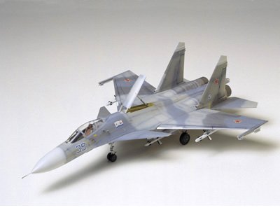 Tamiya 60757 - 1/72 SU-27 B2 Sea Flanker