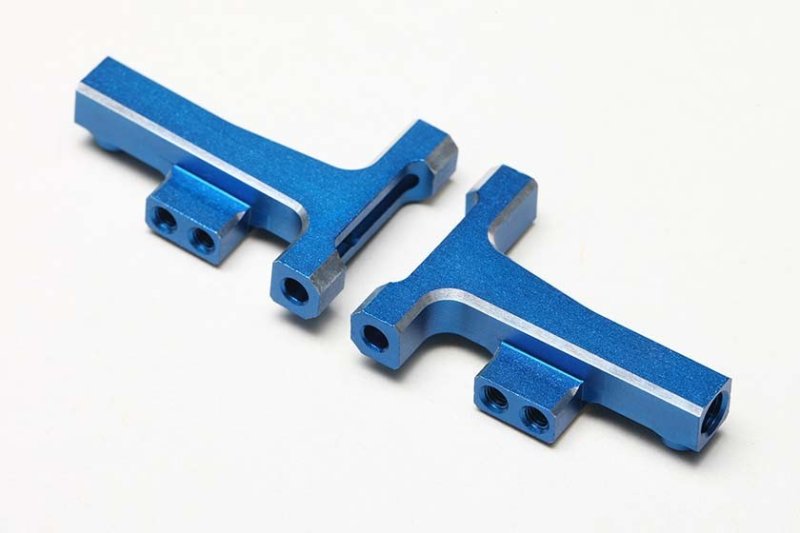 Yokomo Y2-008FTBL Front Lower Short T Arm Blue (for RD/SD)